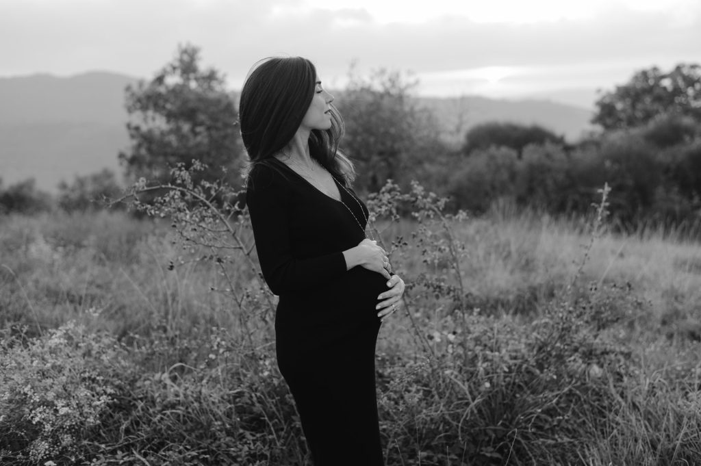 MATERNITY PHOTOGRAPHER TUSCANY