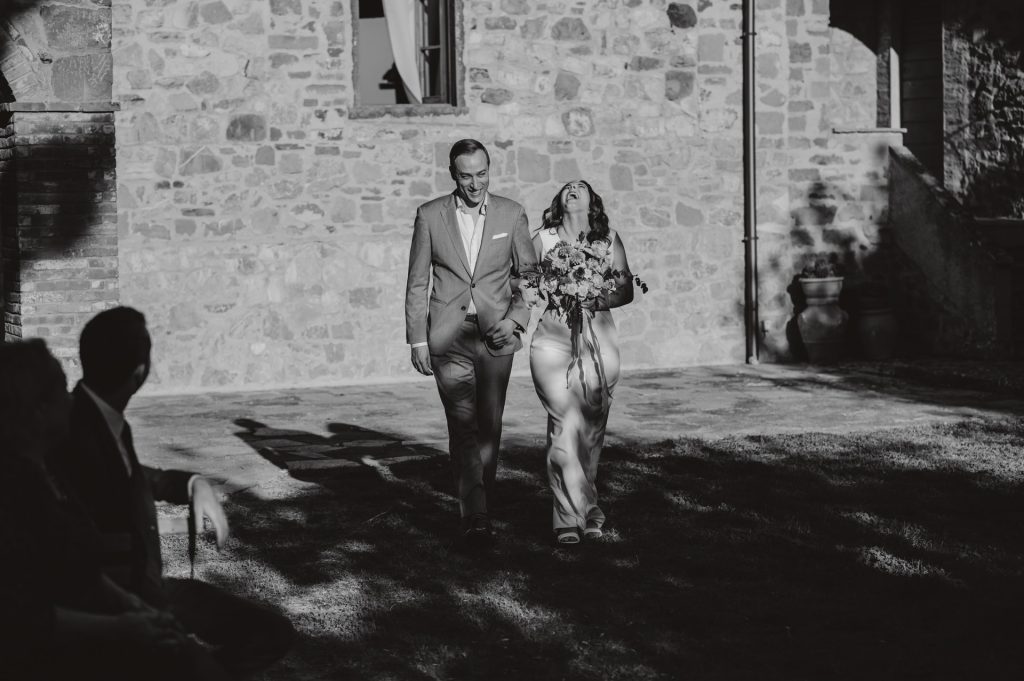 tuscany intimate wedding photographer