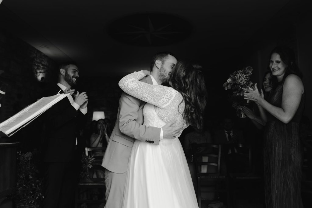 wedding and elopement photographer in tuscany