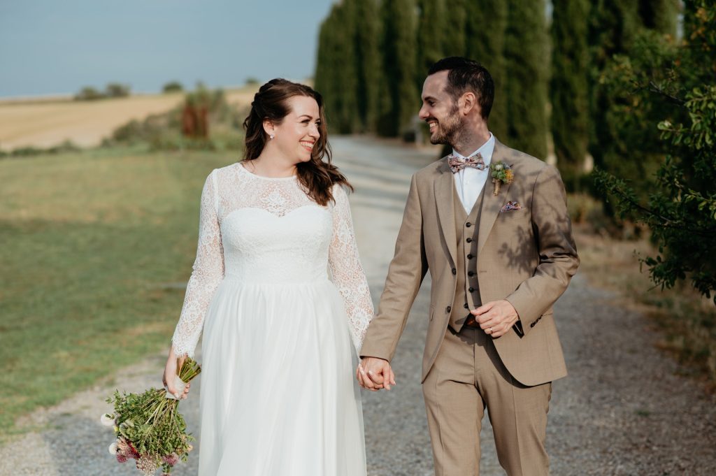 wedding and elopement photographer in tuscany