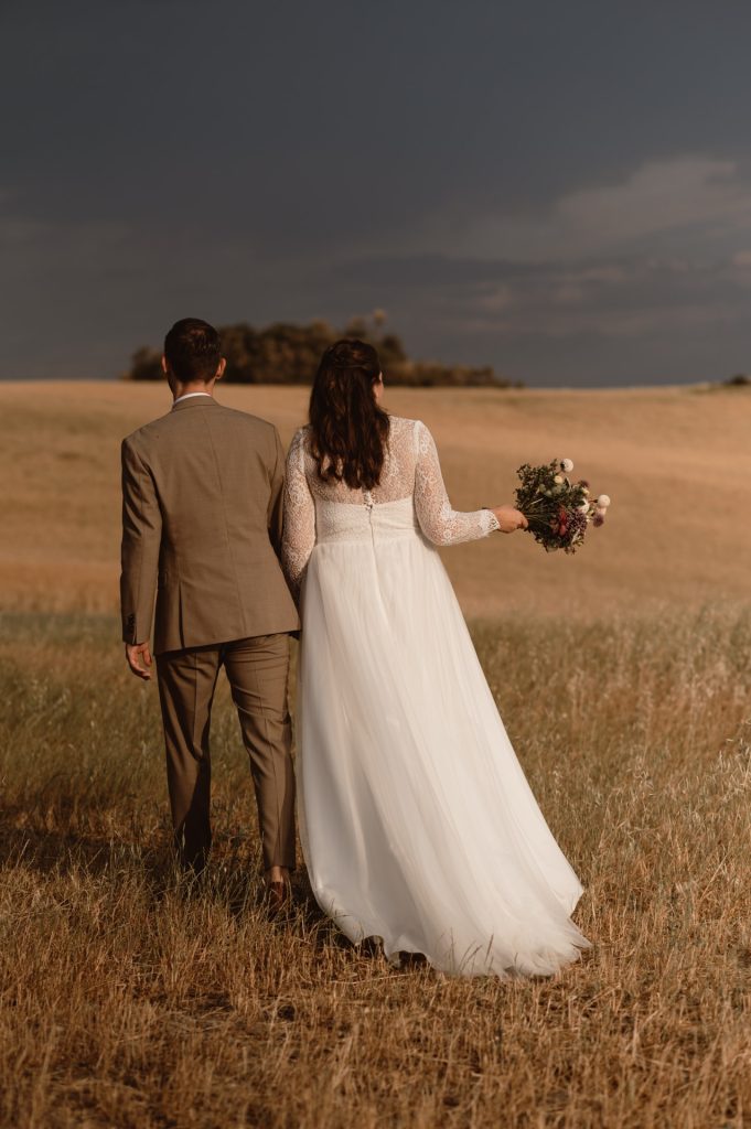 wedding and elopement photographer in tuscany
