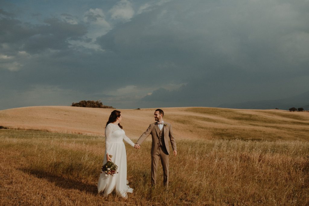 wedding and elopement photographer in tuscany