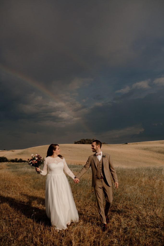 wedding and elopement photographer in tuscany