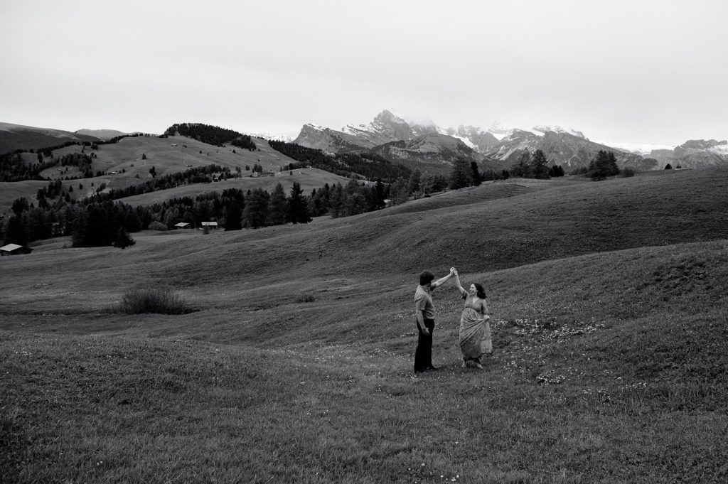 elopement photographer in dolomites
