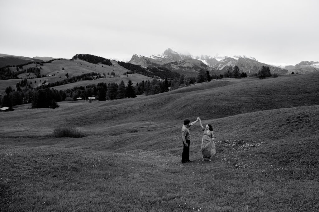 elopement photographer in dolomites