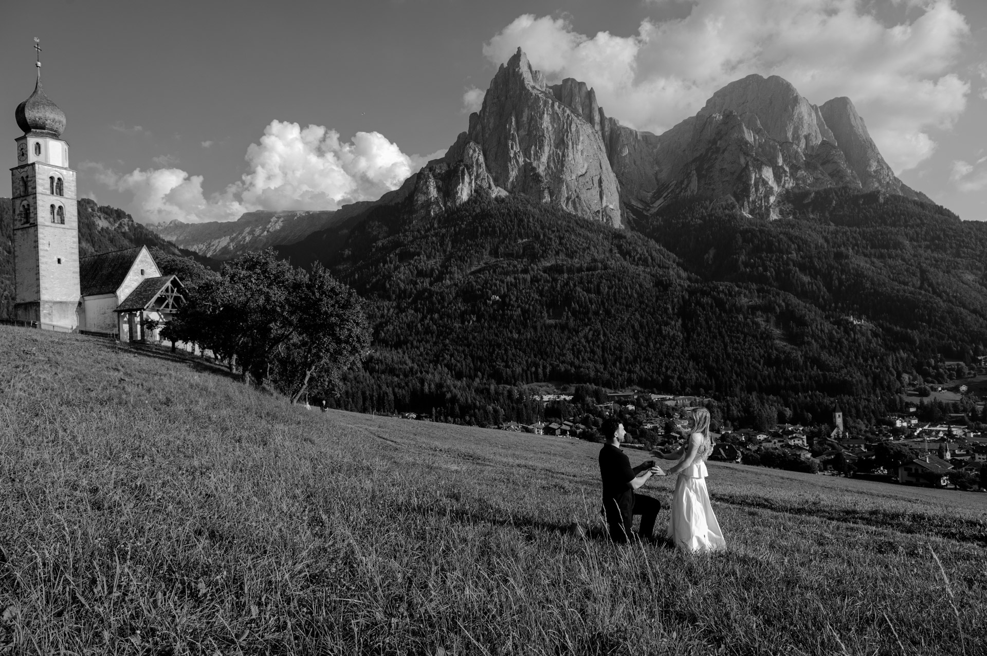 elopement photographer in dolomites