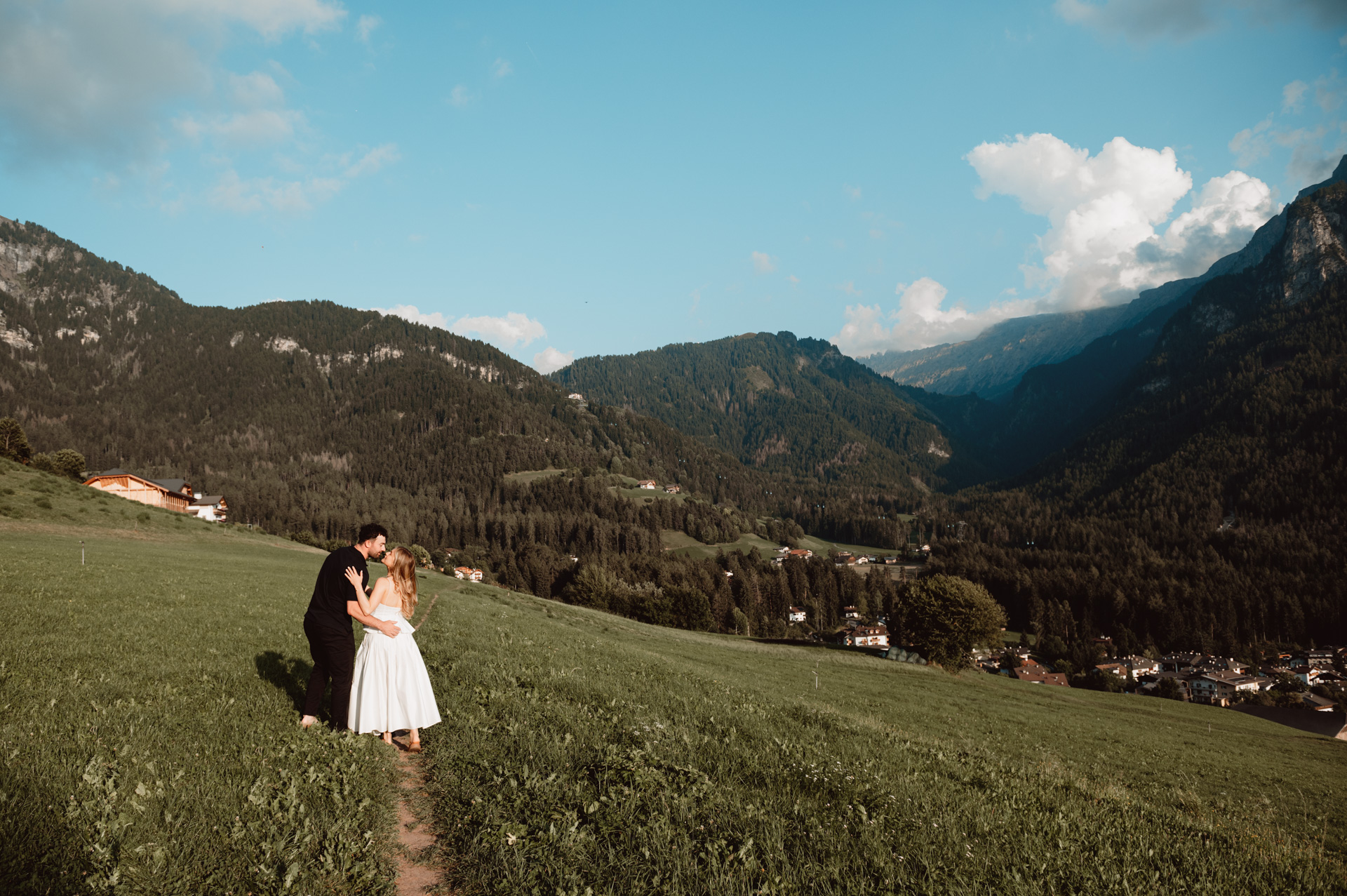 elopement photographer in dolomites